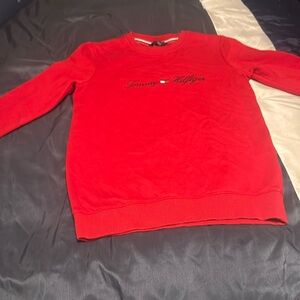 Tommy Hilfiger sweatshirt size xxs. Lightly worn